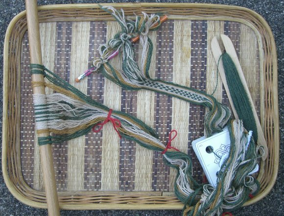 tablet-weaving illustration