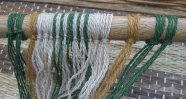 tablet-weaving illustration